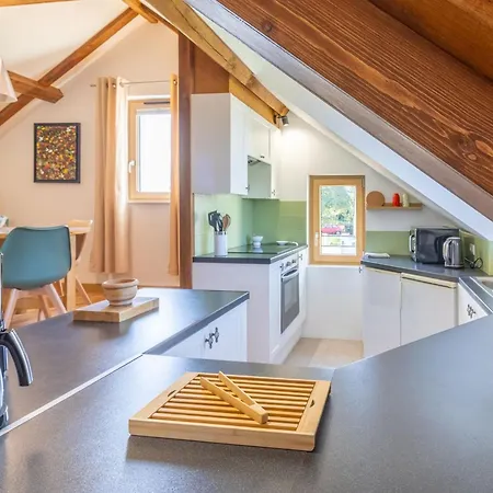 Hébergement de vacances Confortable à La Campagne, 2 Chambres, Vue Dégagée - Fr-1-622-118 *