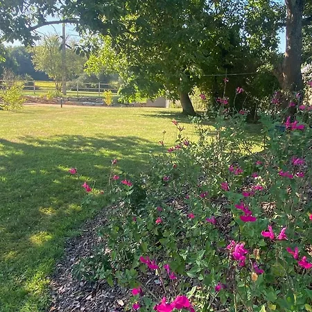 Confortable A La Campagne, 2 Chambres, Vue Degagee - Fr-1-622-118 *