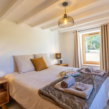 Casa de Férias Confortable à La Campagne, 2 Chambres, Vue Dégagée - Fr-1-622-118